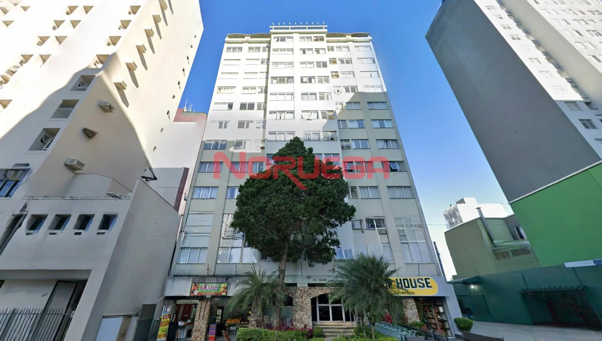 Imagem principal Apartamento á venda no centro de Curitiba com 1 dormitório, 1 sala, e banheiro