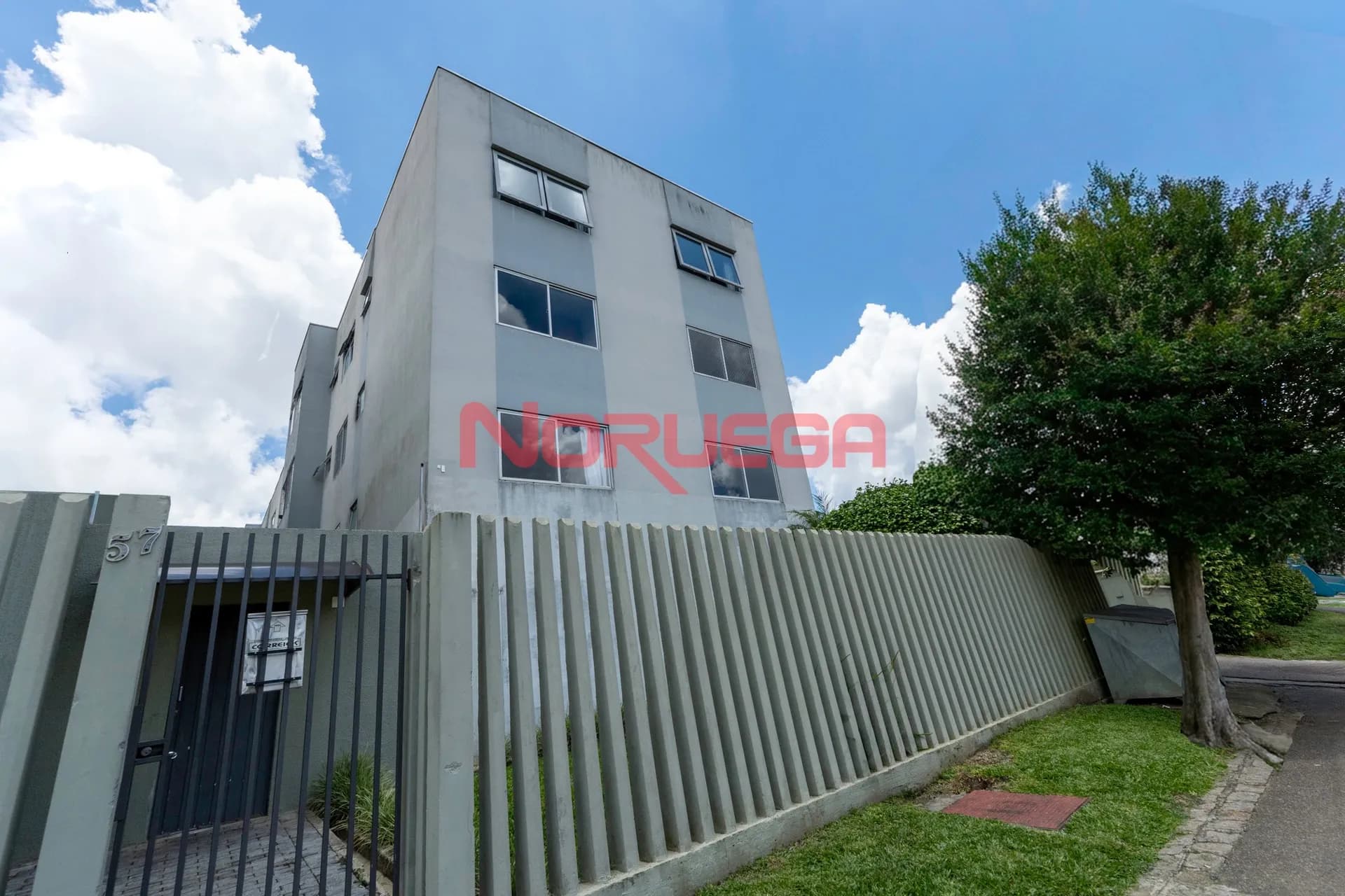 Imagem principal Apartamento para locação em Bacacheri, Curitiba-PR: 3 quartos, 1 sala, 1 banheiro, 1 vaga de garagem!