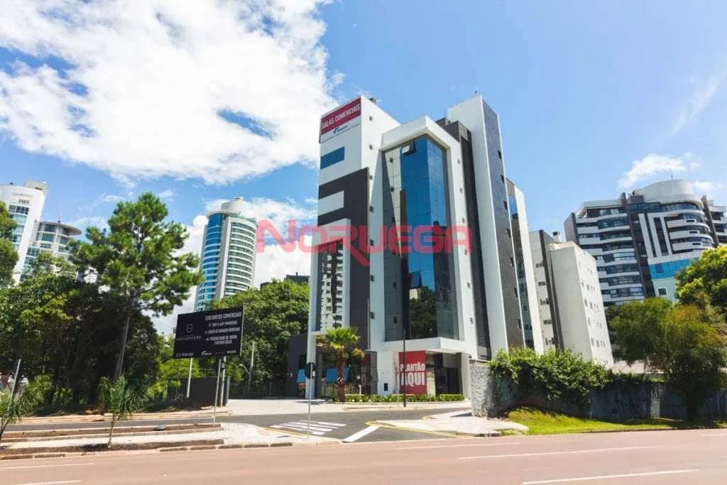 Imagem principal Sala comercial á venda em Curiitba no bairro mossunguê com  1 sala, 1 banheiro, 91,02 m² 