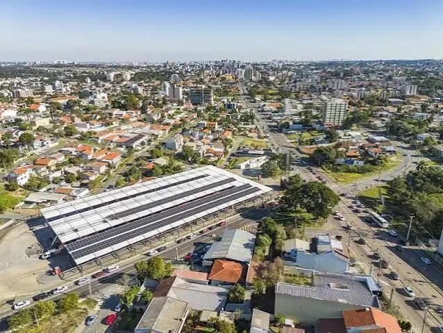 Como avaliar o potencial de um terreno no Santa Cândida antes de vender?