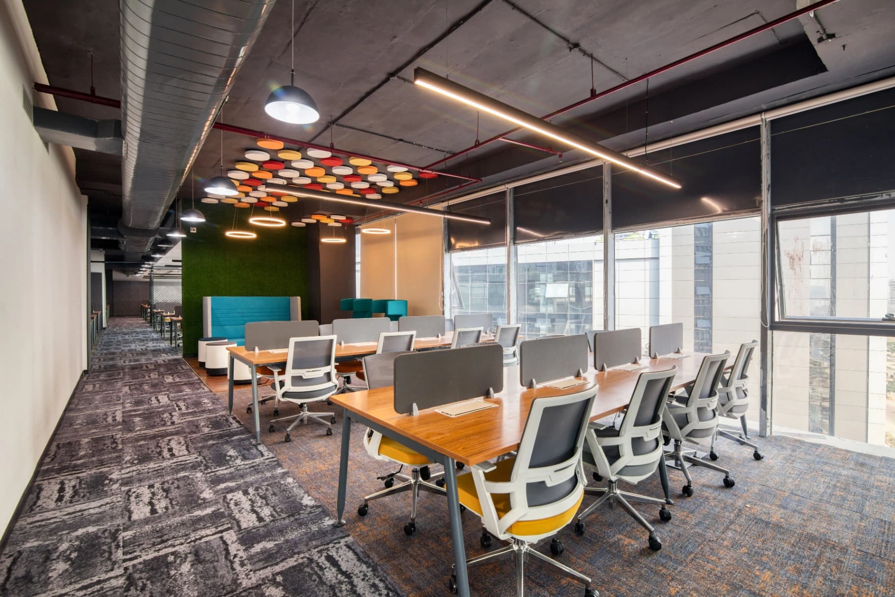 Sala Comercial para Alugar no Centro de Curitiba: Conj. Comercial na Rua Monsenhor Celso