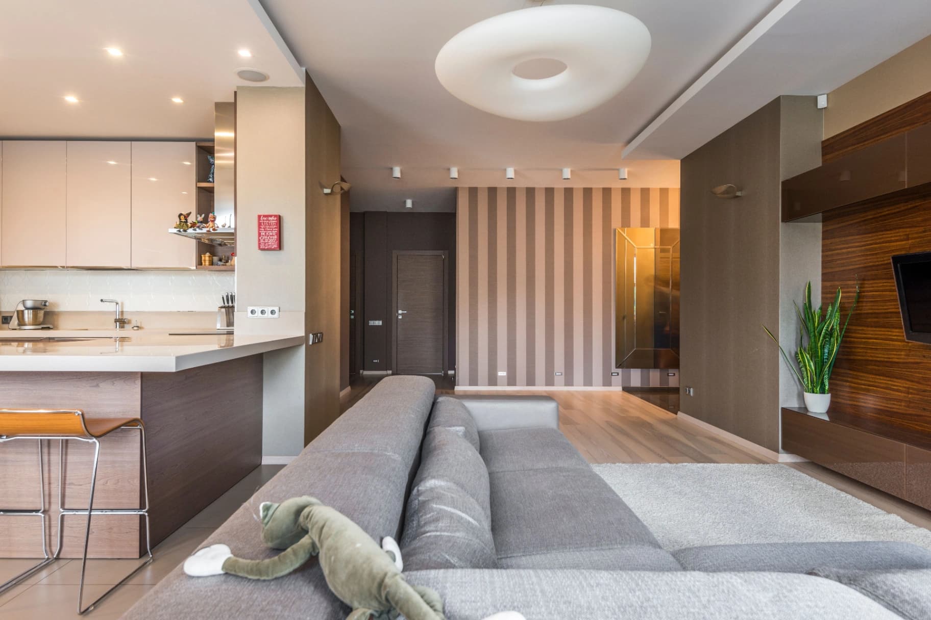 Vale a pena alugar uma cobertura duplex em Curitiba? Veja o que avaliar antes de escolher
