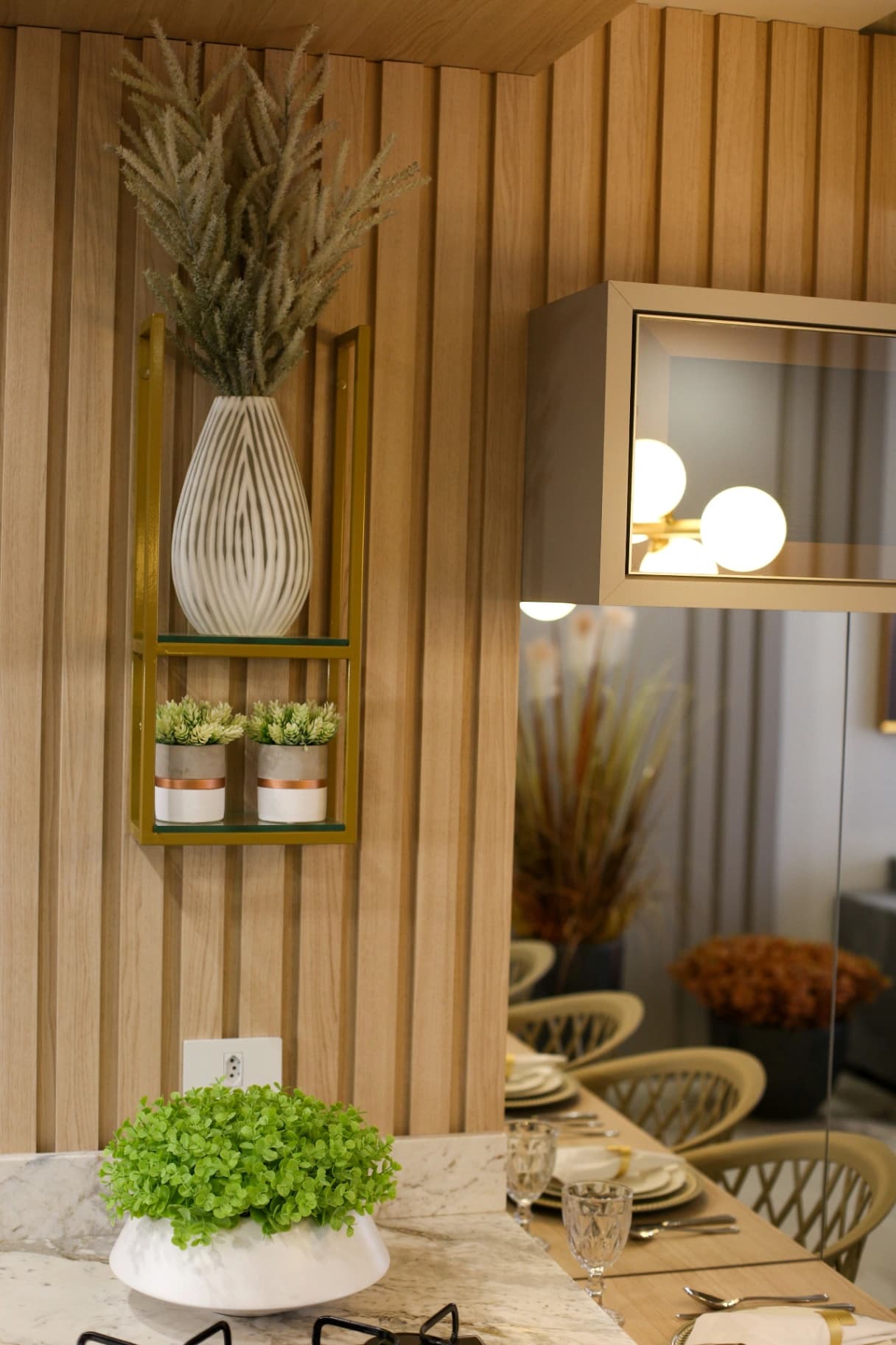 Apartamento para Alugar no Ahú, Curitiba: 3 Quartos e Suíte