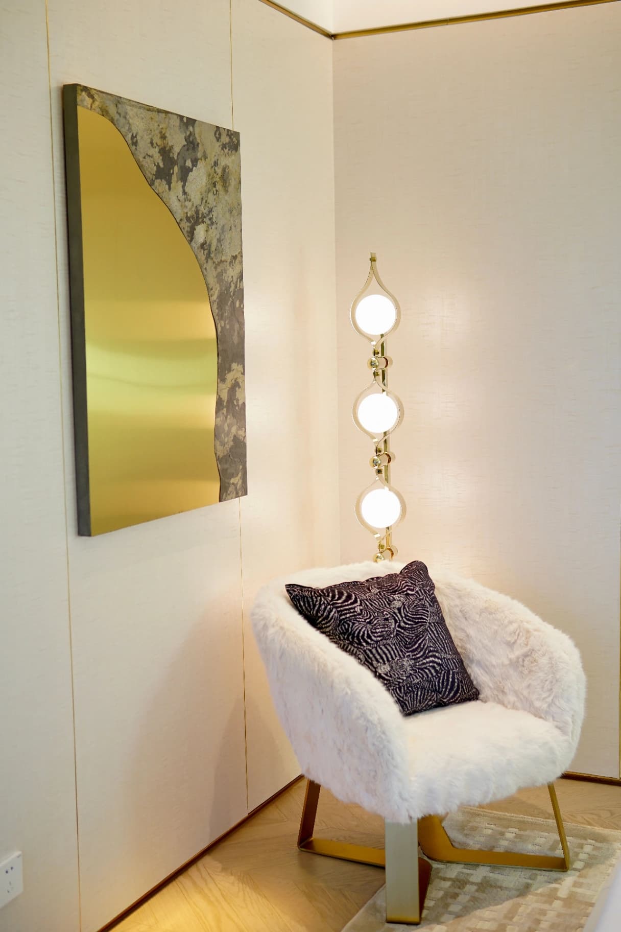 Apartamento de 01 Quarto para Alugar no Água Verde, Curitiba: 64 m² e 1 Vaga