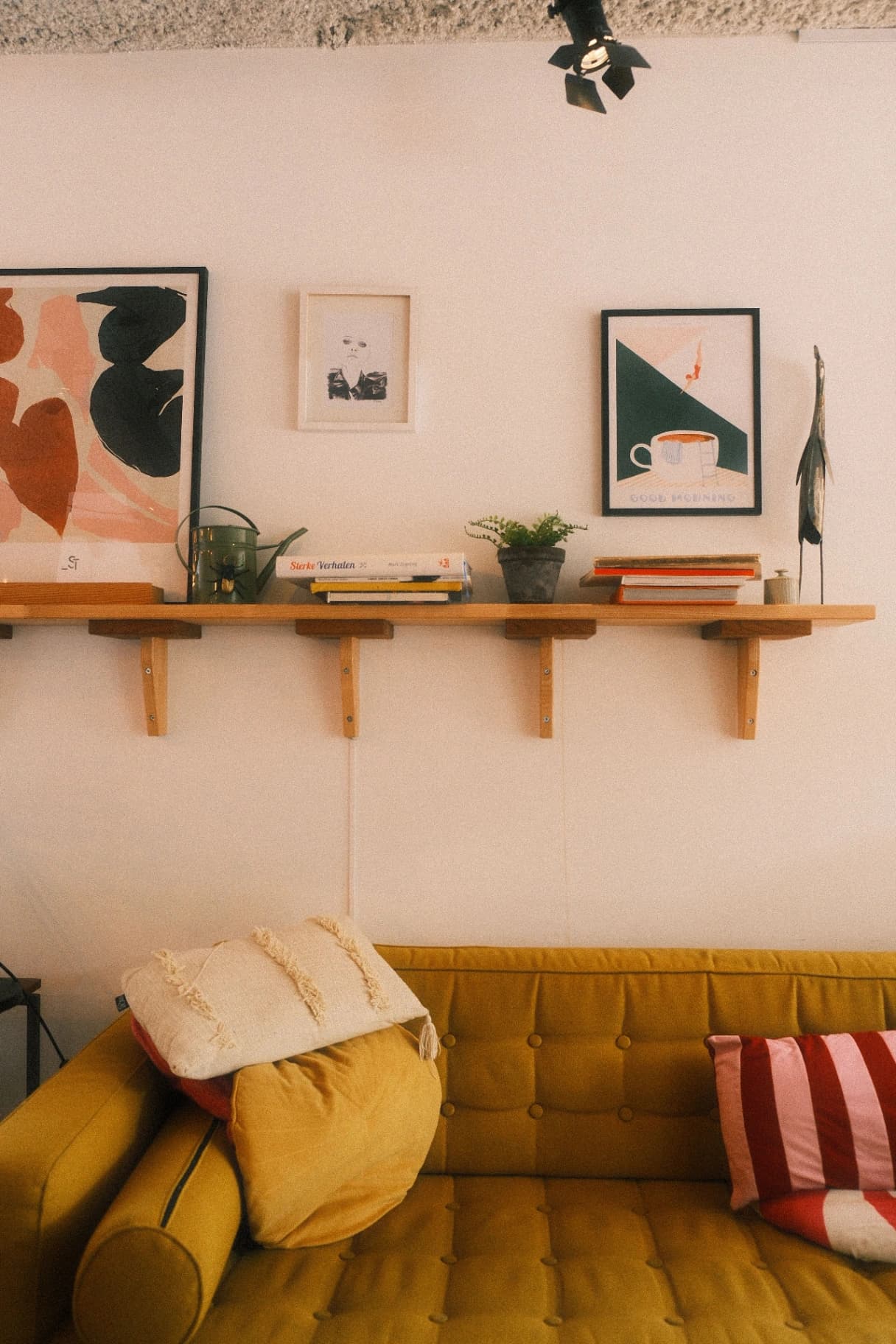UM APARTAMENTO PARA VIVER BEM NO CABRAL: 3 QUARTOS, SUÍTE E VARANDA COM CHURRASQUEIRA