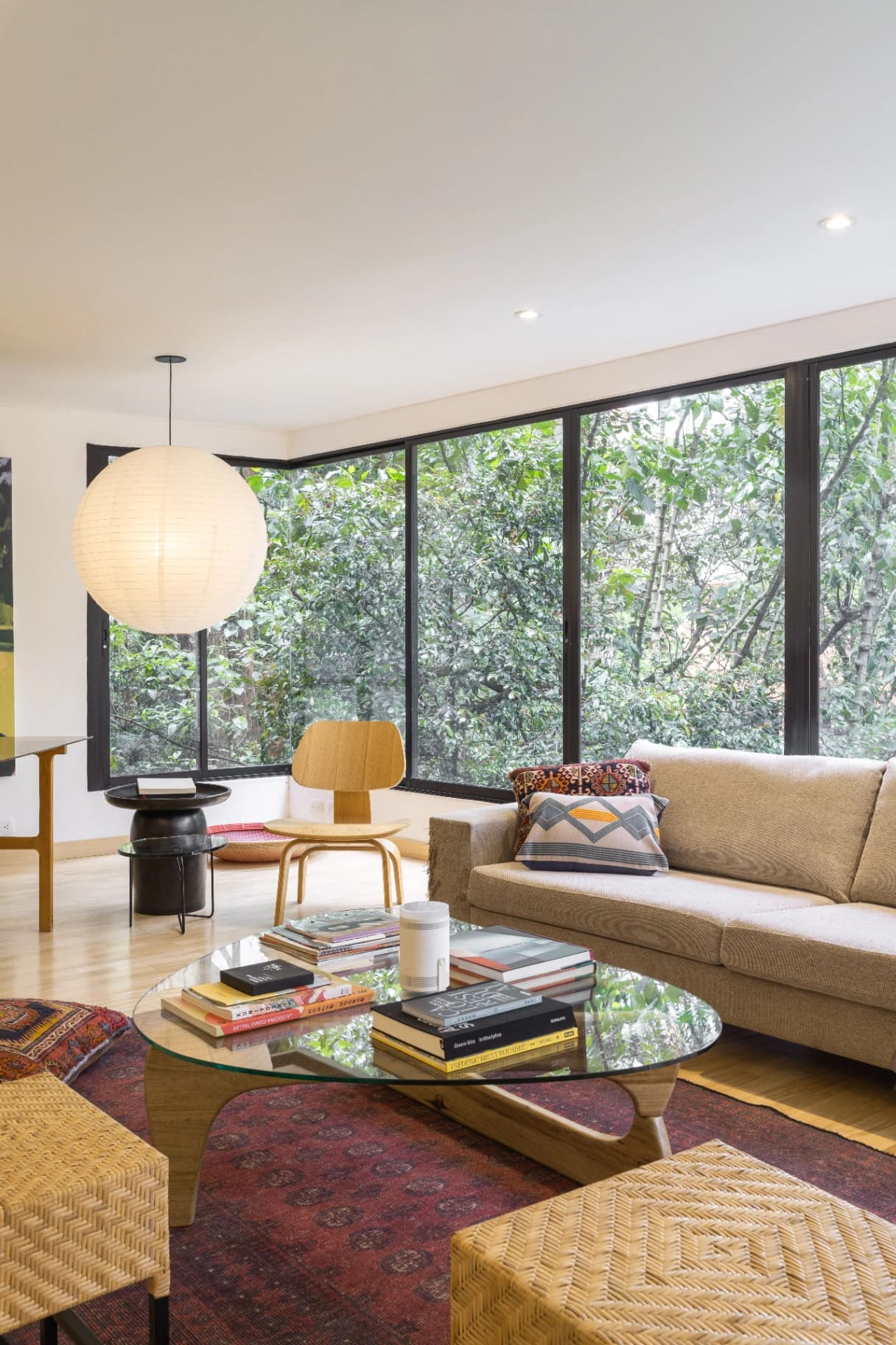 Apartamento para Venda no Cristo Rei, Curitiba: 2 Quartos com Suíte e 242 m²