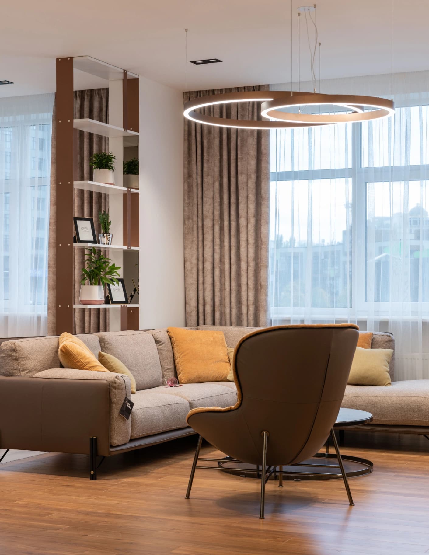 Apartamento à Venda no Novo Mundo, Curitiba: 3 Quartos, Suíte e Vaga de Garagem