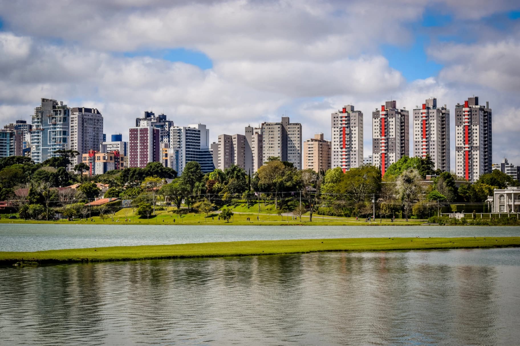Aluguel de apartamento no Campo Comprido: como definir um valor competitivo