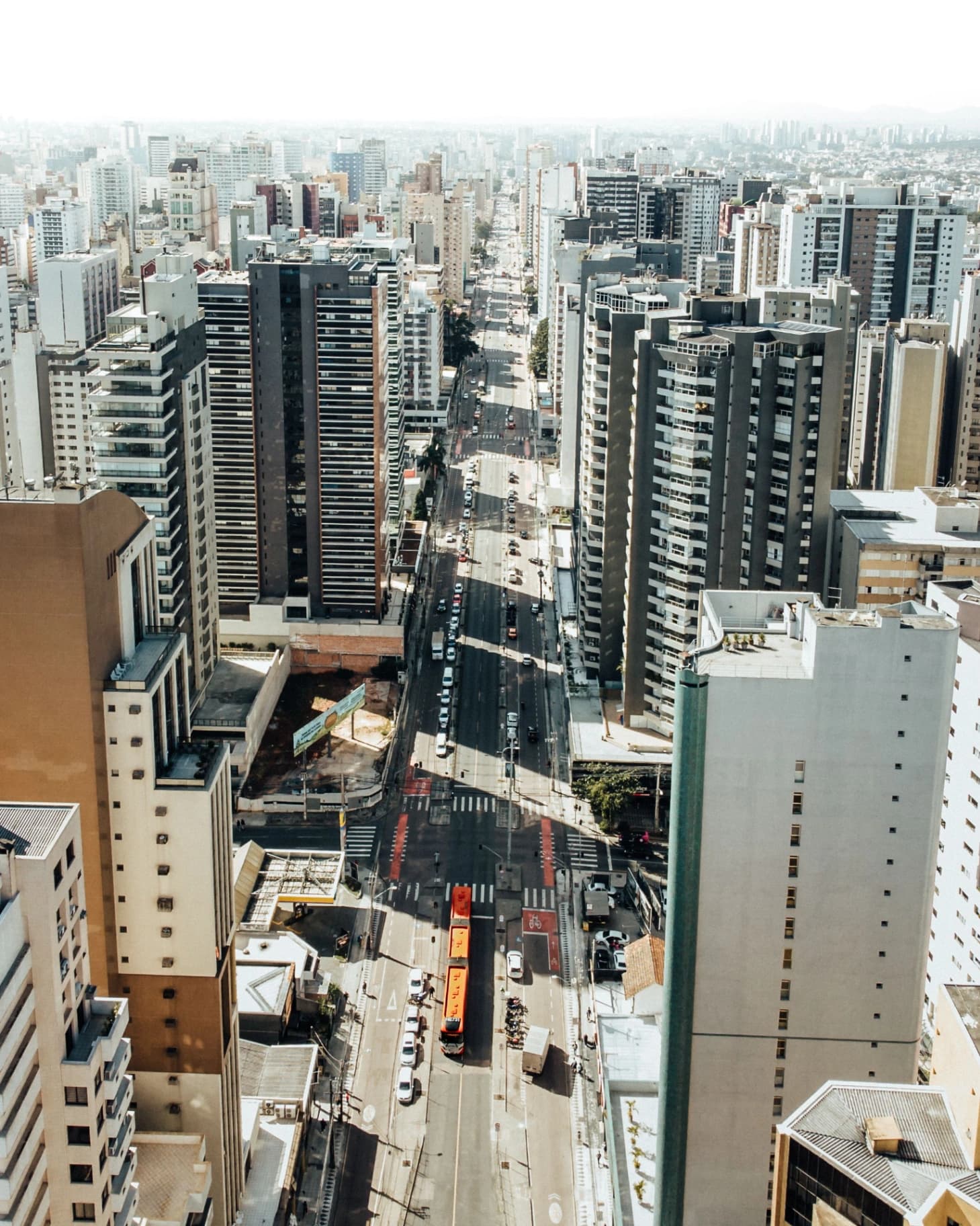 Seu apartamento alto no Cabral está sendo avaliado pela vista ou só pela metragem?