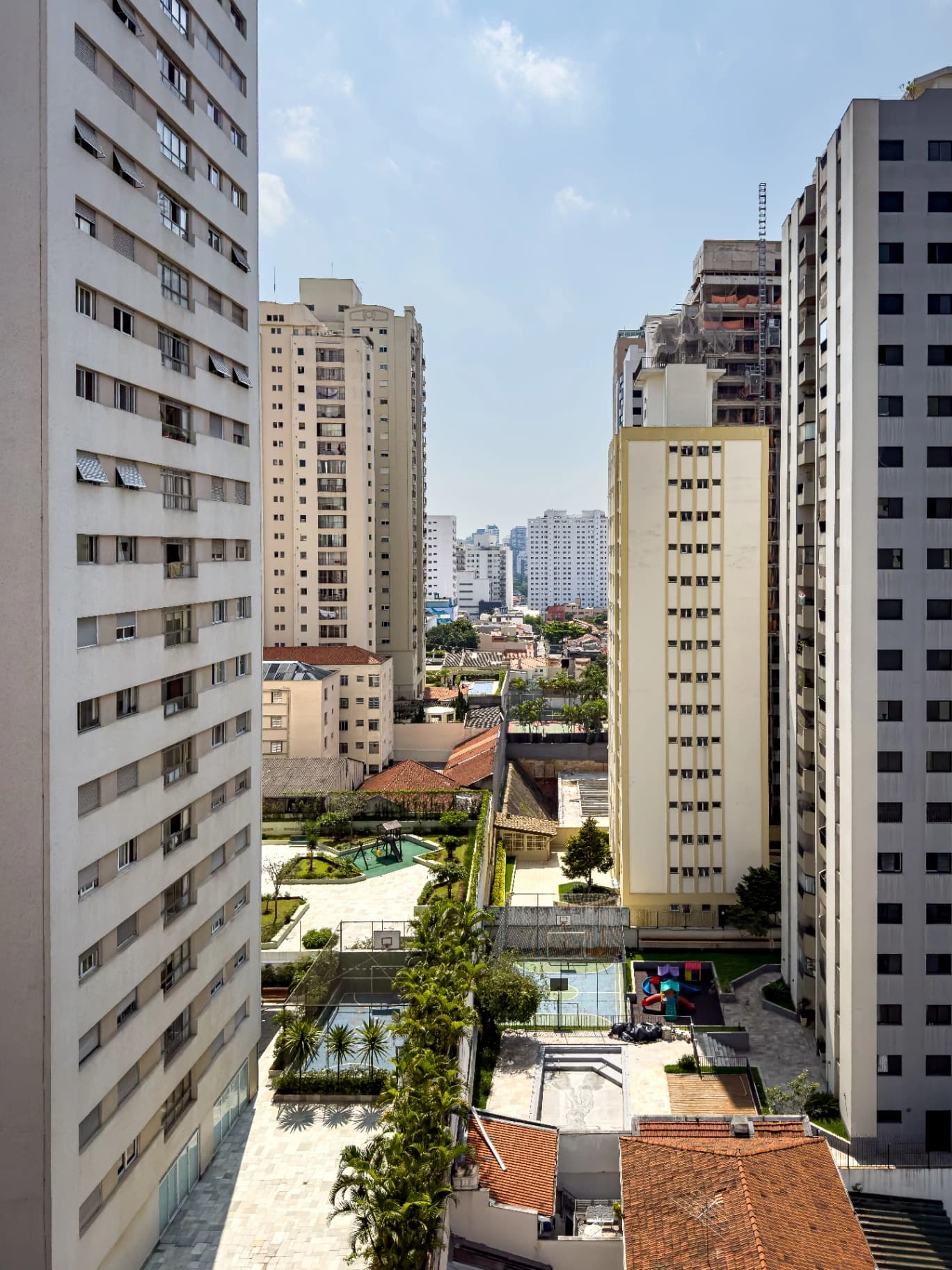 Apartamento compacto no Água Verde: liquidez de locação vale mais que metragem?