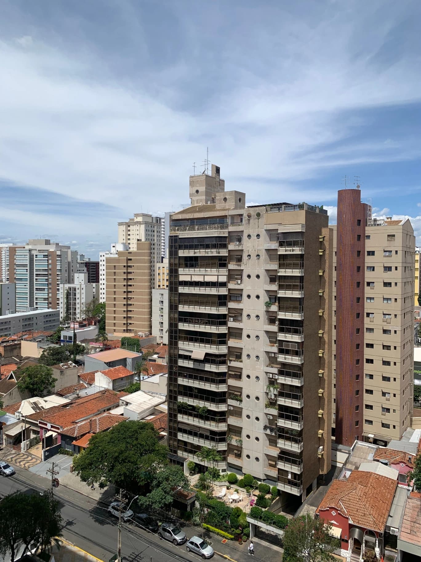Apartamento de altíssimo padrão no Mossunguê: o preço reflete o imóvel ou a experiência completa?