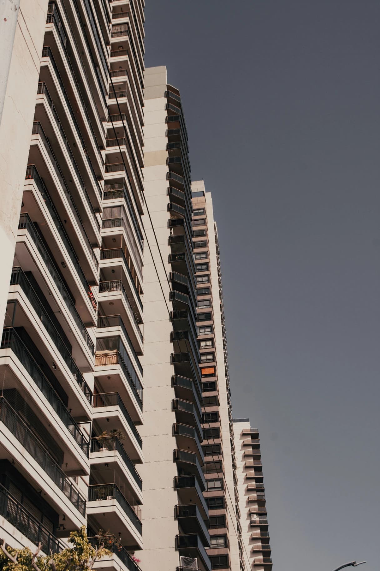 Apartamento compacto na Vila Izabel: o bairro sustenta o valor mais do que a metragem?