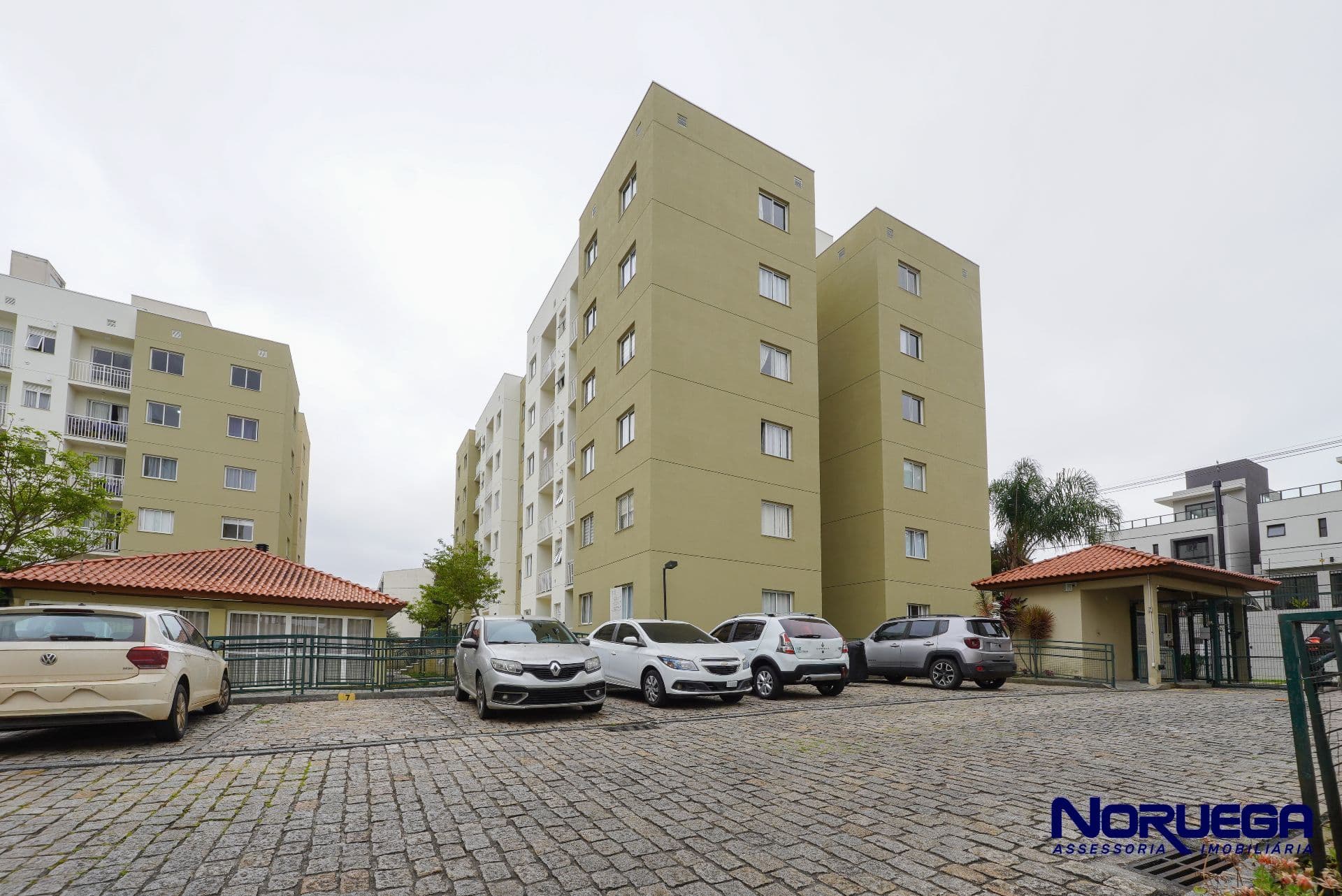 Apartamento de 02 quartos à Venda no Bacacheri