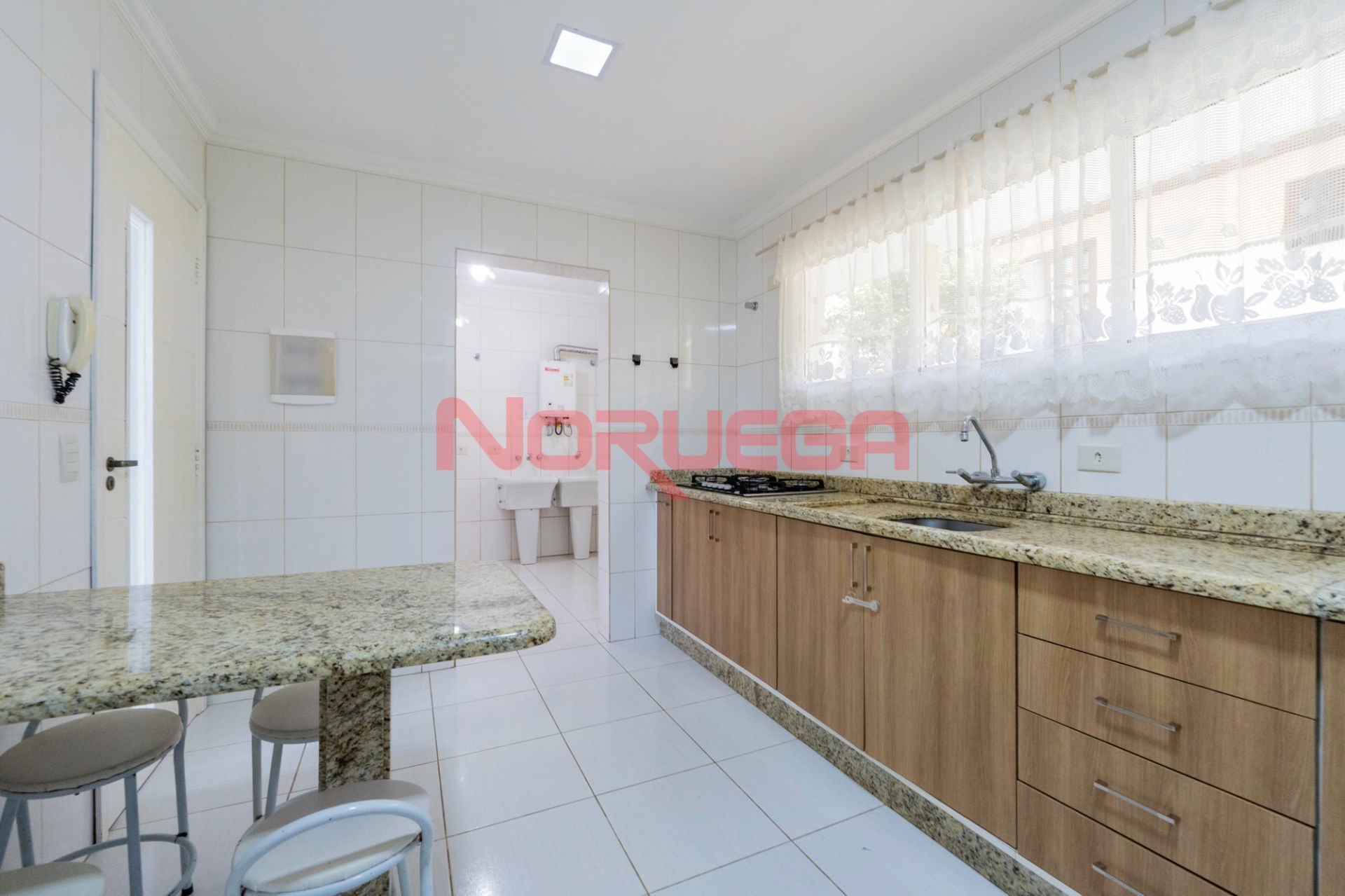 Casa, 3 quartos, 217 m² - Foto 15