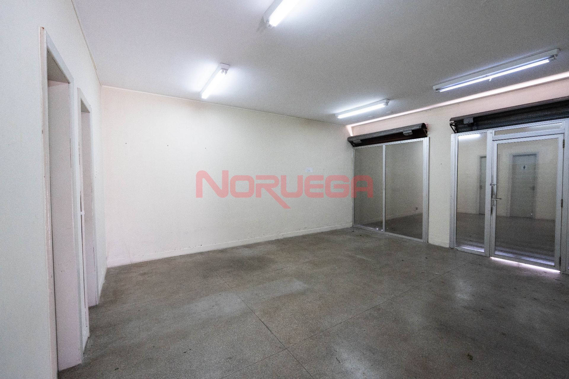 Loja-Salão, 130 m² - Foto 13