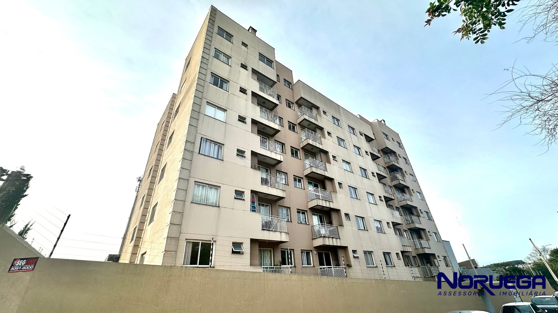 Apartamento para Locação de 02 quartos em Pinhais