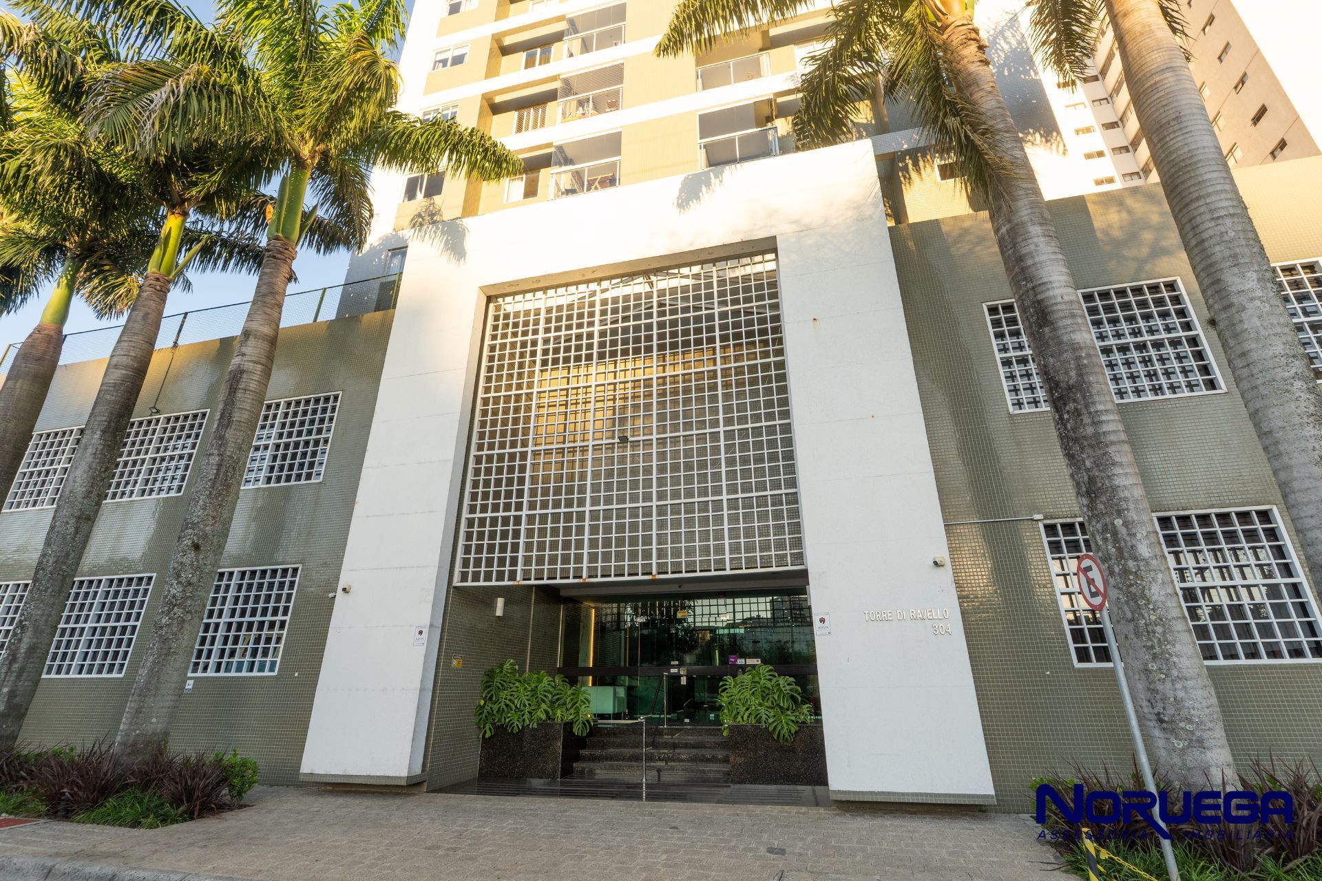 Apartamento, 3 quartos, 139 m² - Foto 2