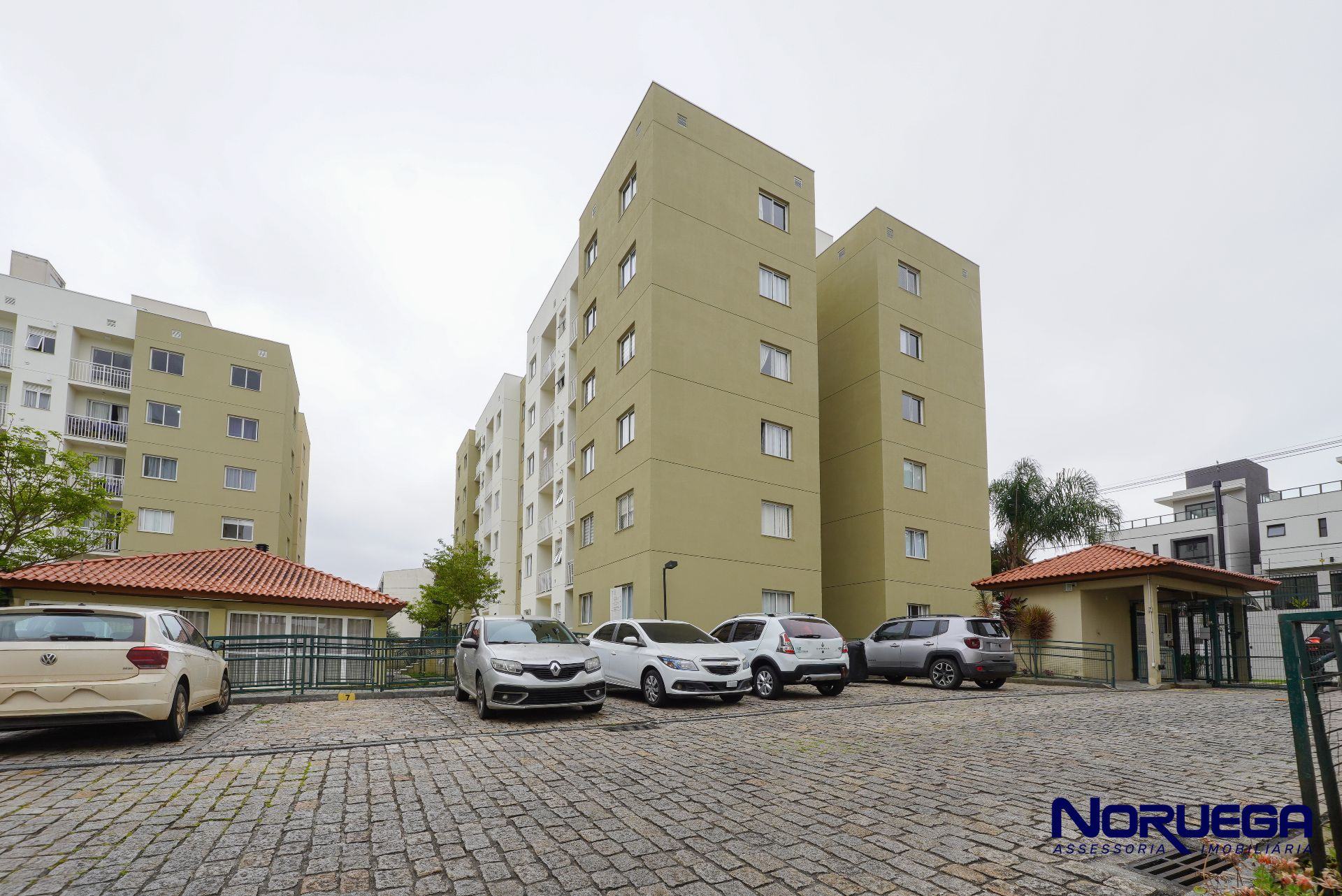 Apartamento para Locação de 02 quartos no Bairro Bacacheri