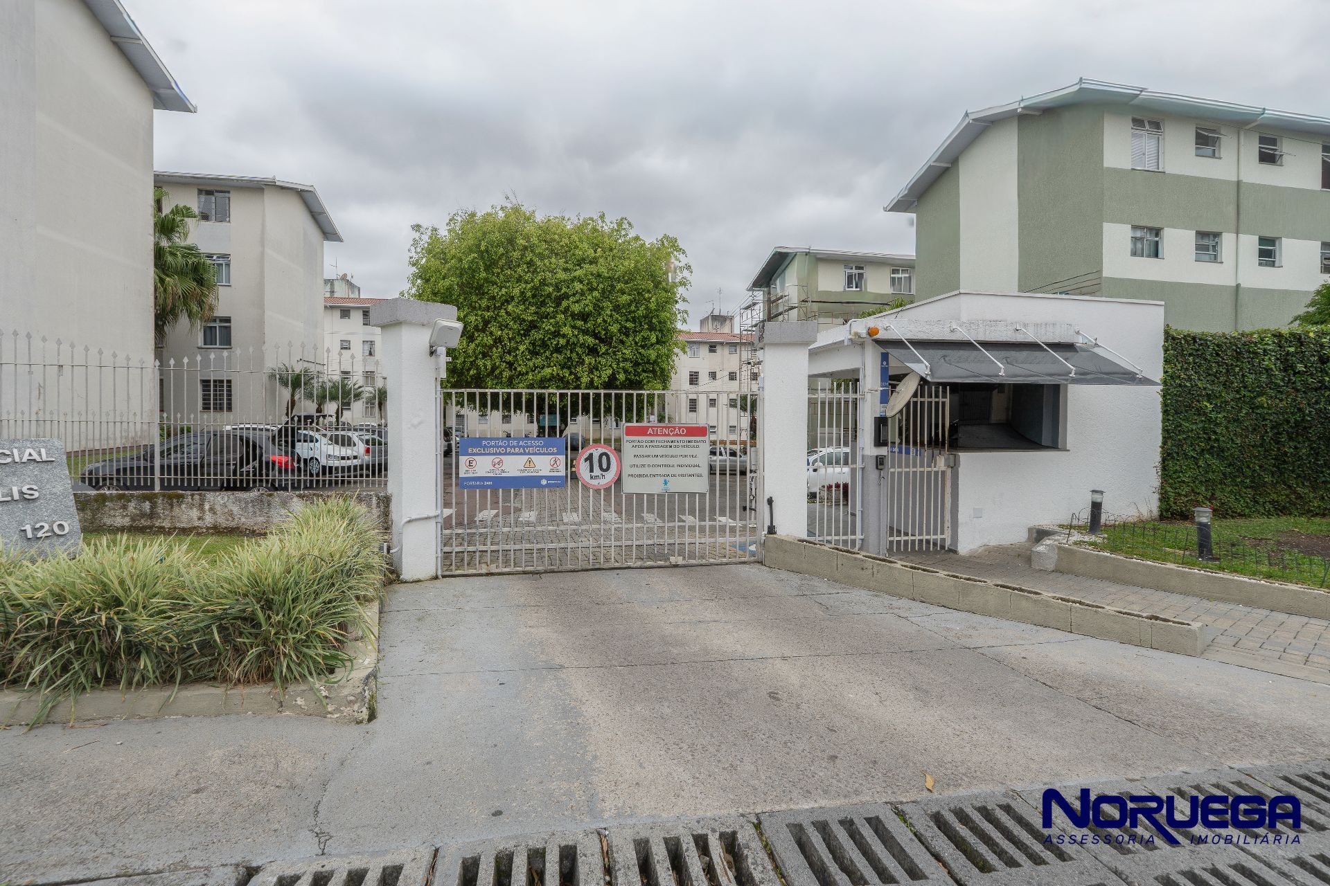 Apartamento para Locação com 03 quartos no Bairro Santa Candida