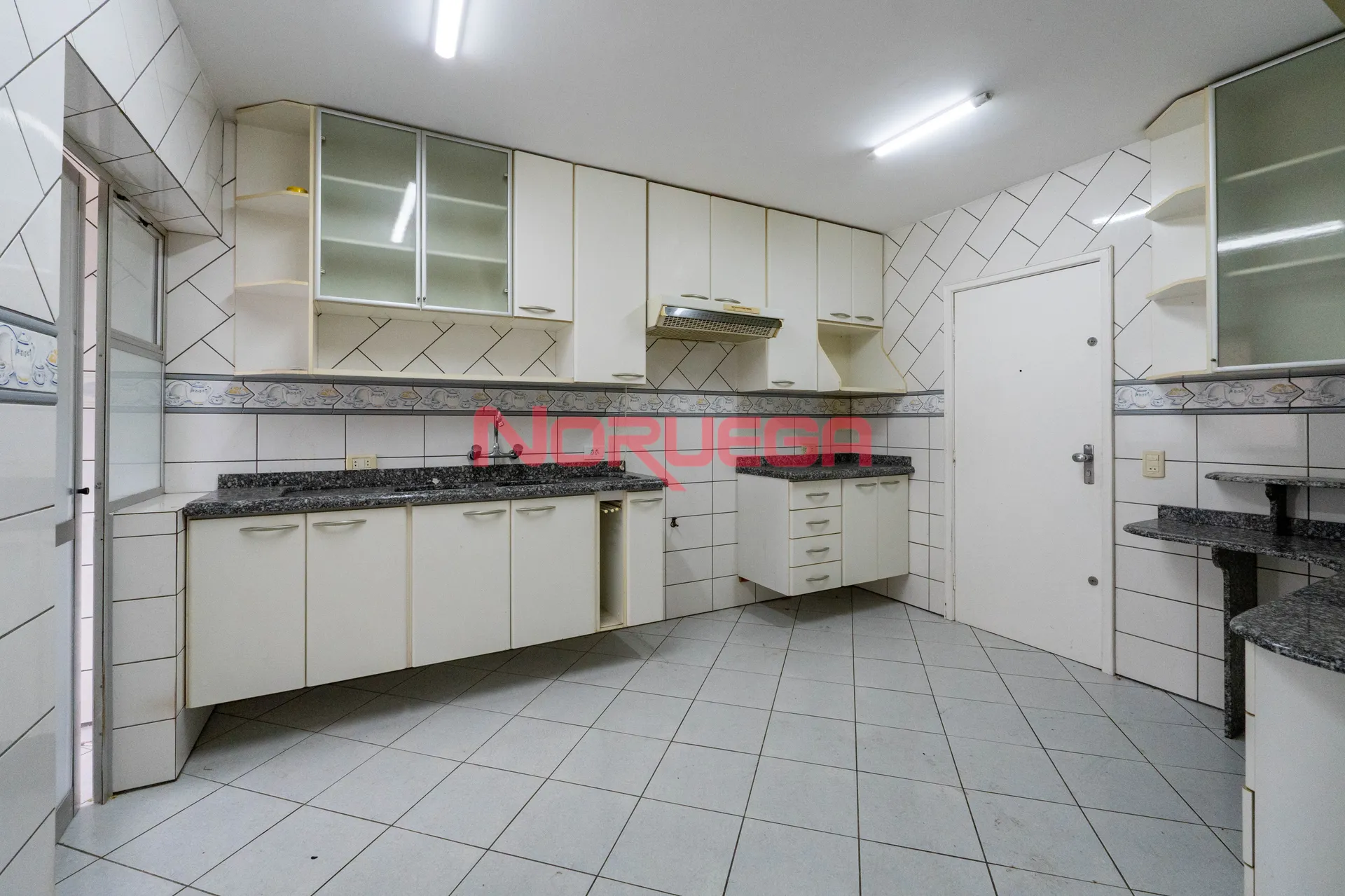 Apartamento, 3 quartos, 110 m² - Foto 1