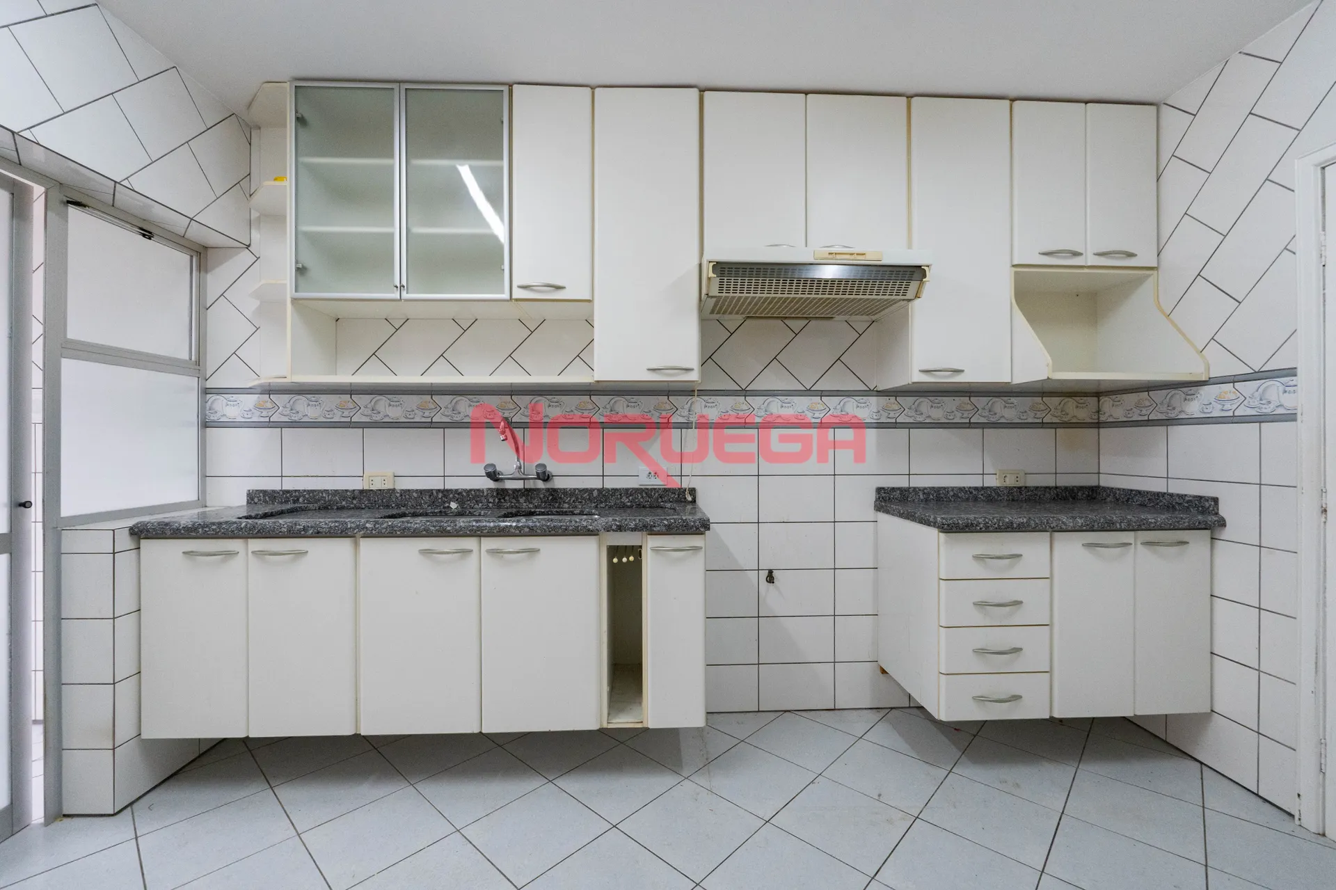 Apartamento, 3 quartos, 110 m² - Foto 2