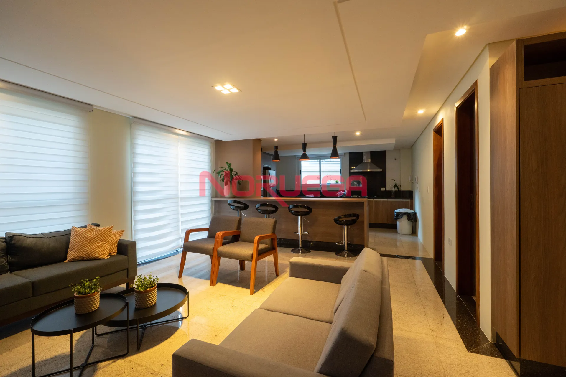 Cobertura, 3 quartos, 260 m² - Foto 2