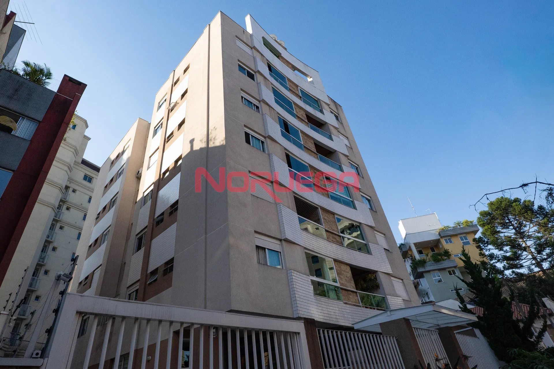 Cobertura, 3 quartos, 260 m² - Foto 3
