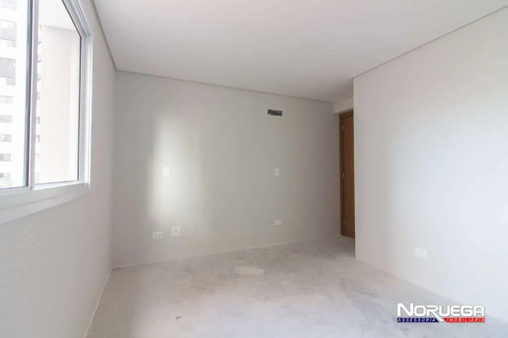 APARTAMENTO RESIDENCIAL em Curitiba - PR, Cristo Rei