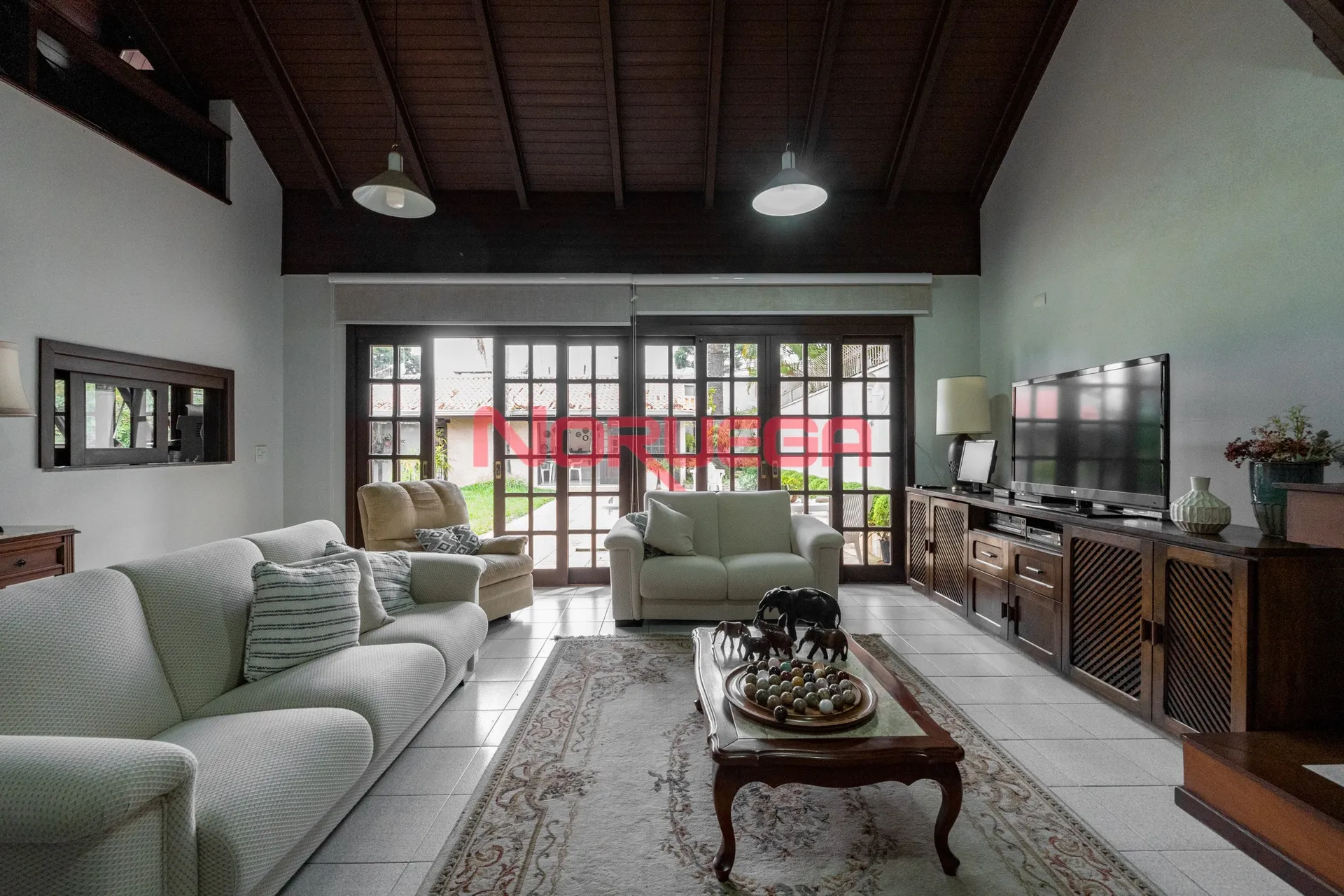 Casa, 4 quartos, 330 m² - Foto 26