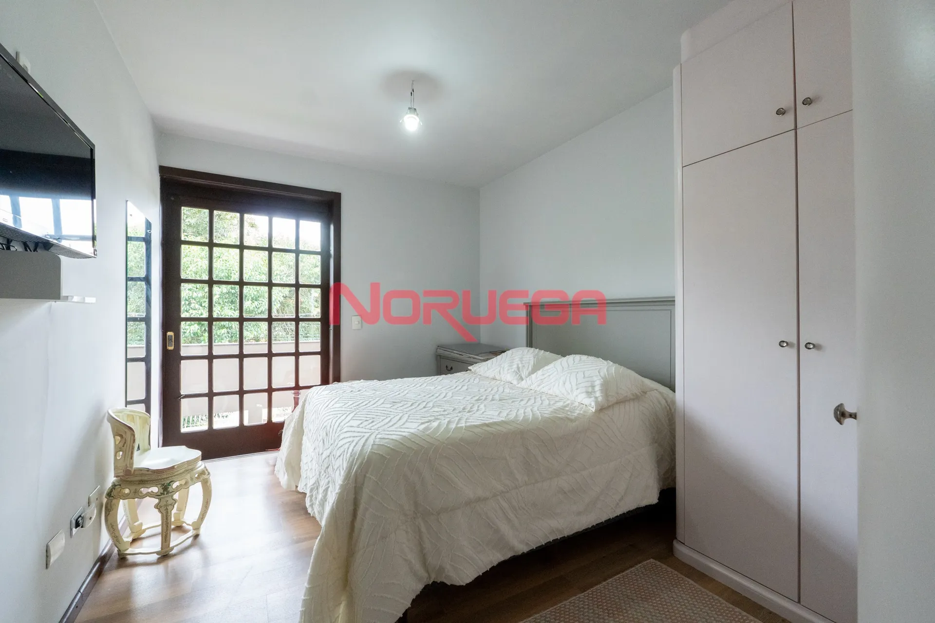Casa, 4 quartos, 330 m² - Foto 6