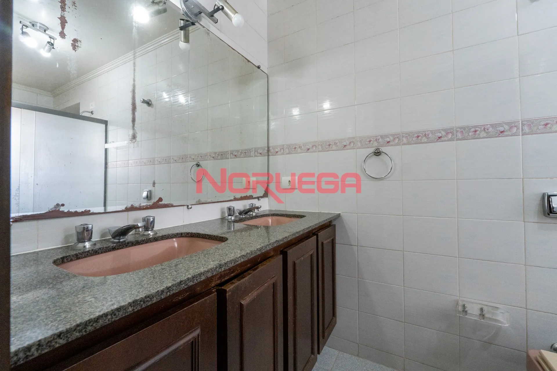 Casa, 4 quartos, 330 m² - Foto 22