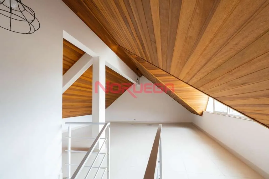 Casa, 3 quartos, 218 m² - Foto 3