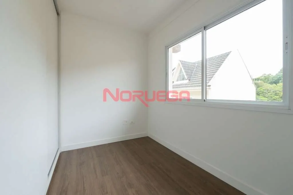 Casa, 3 quartos, 218 m² - Foto 4