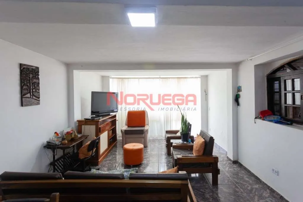 Casa, 3 quartos, 207 m² - Foto 3