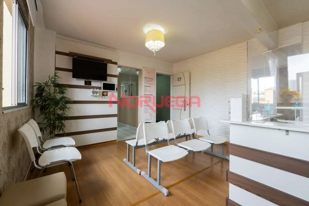 Sala comercial à venda no centro de curitiba com fácil acesso e ótima visibilidade