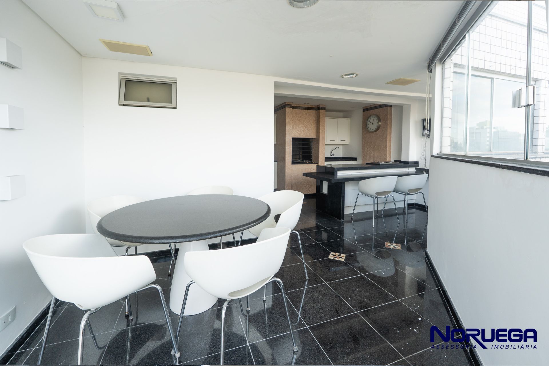 Cobertura, 1 quarto, 191 m² - Foto 1