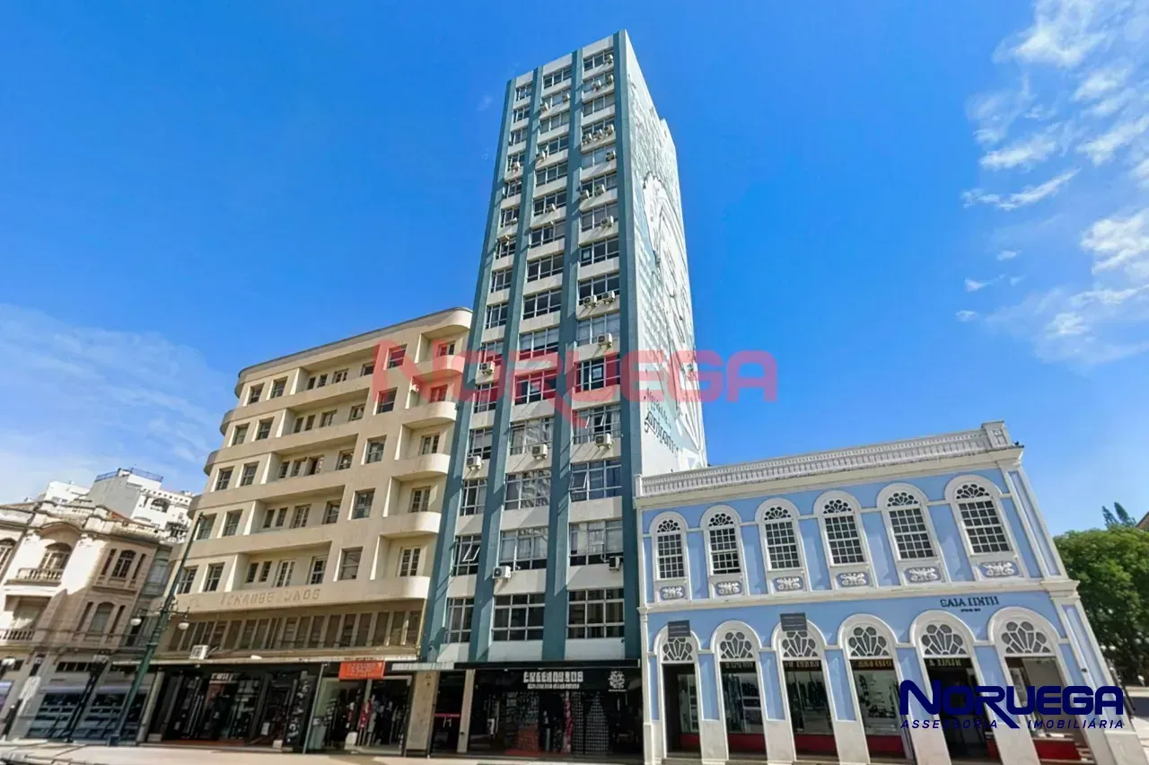 Sala Comercial à Venda no Centro de Curitiba