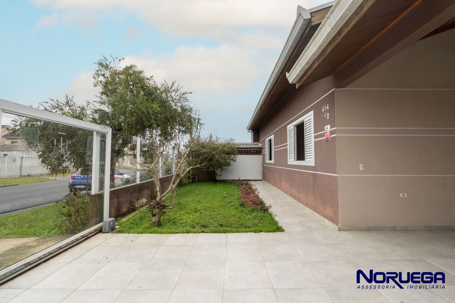 Casa, 3 quartos, 218 m² - Foto 2