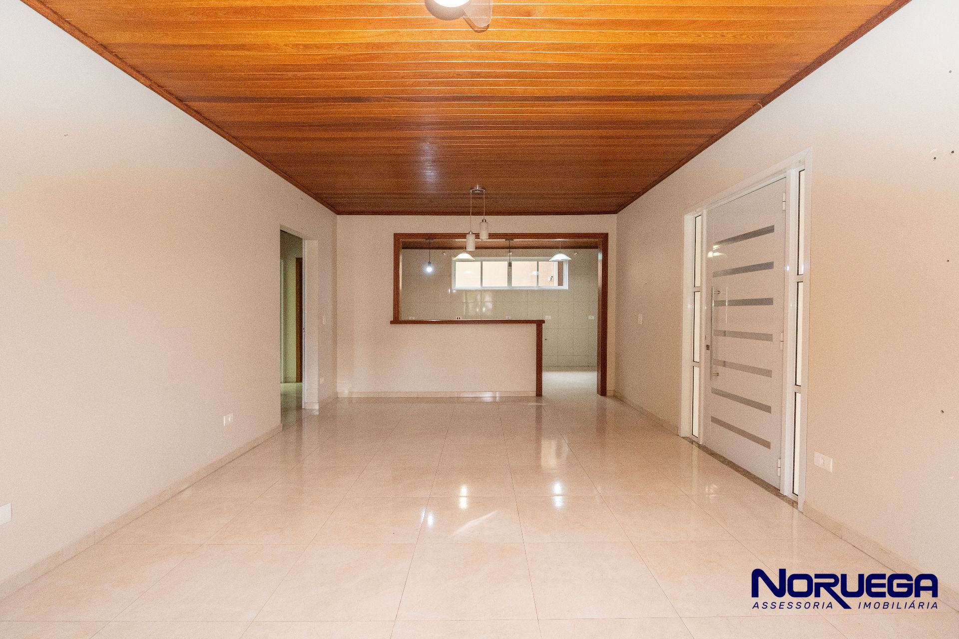 Casa, 3 quartos, 218 m² - Foto 4