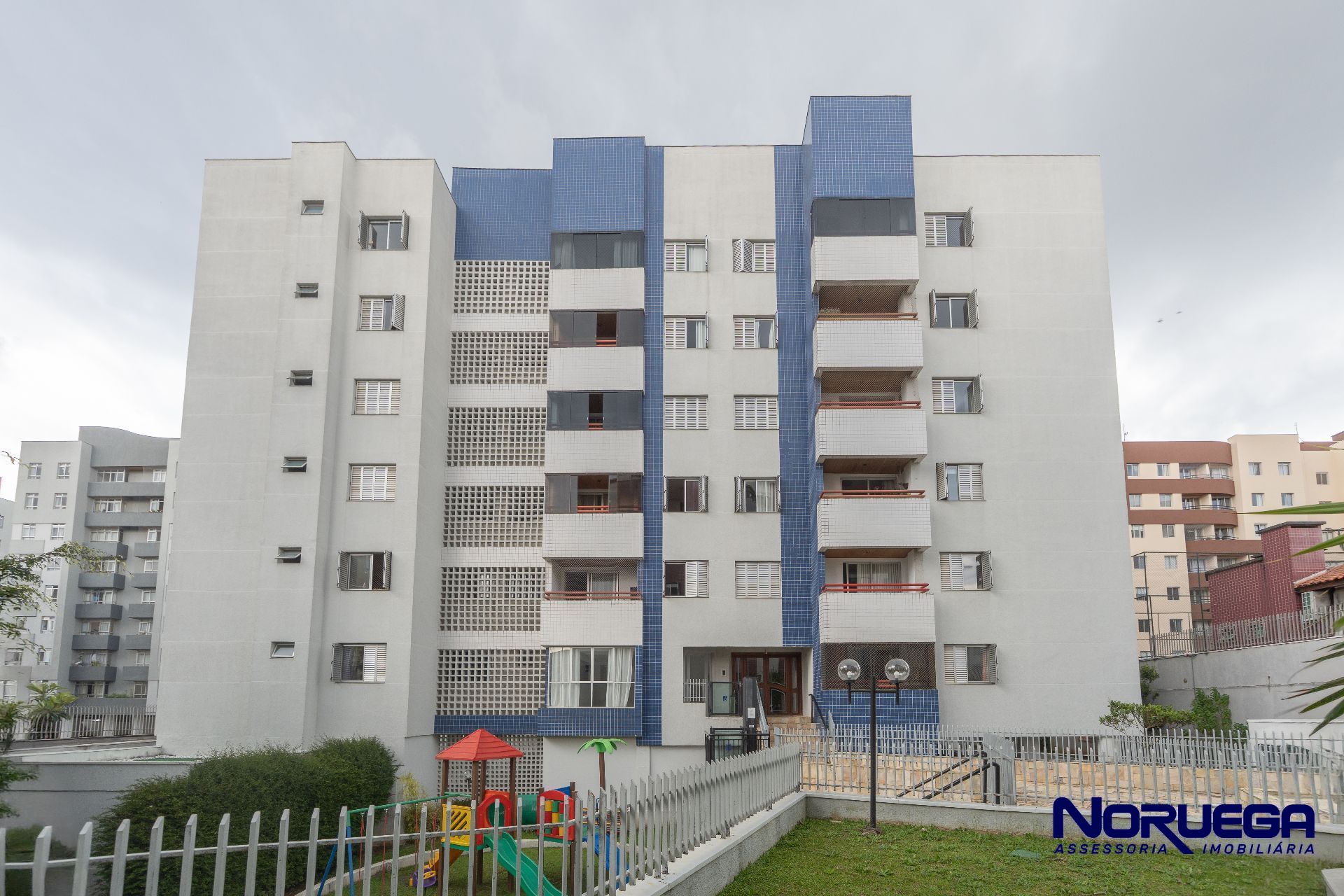 Apartamento para Locação com 03 quartos no Bairro Cabral